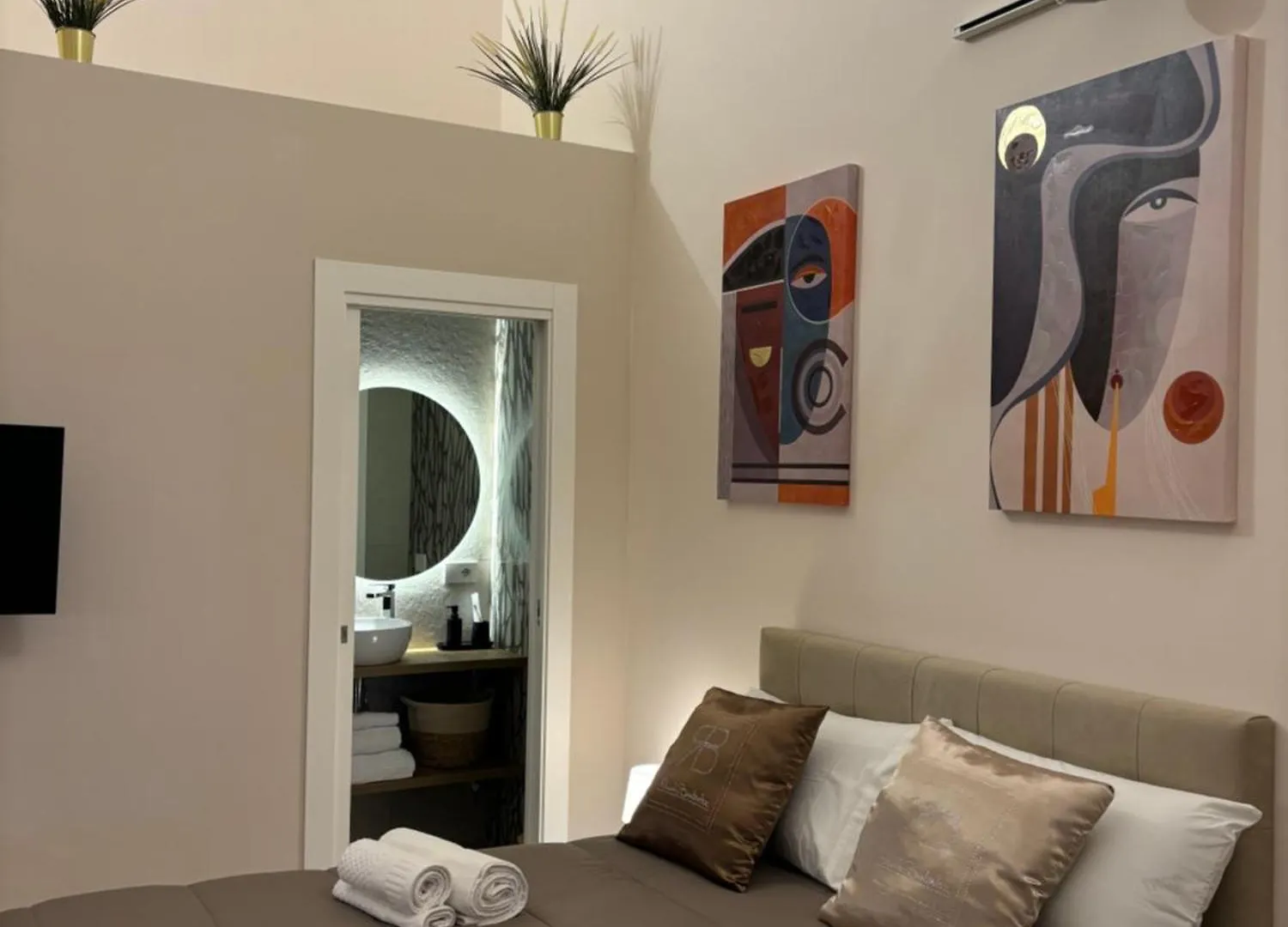 B&B Stazione Centrale Naples 0*,  Italy