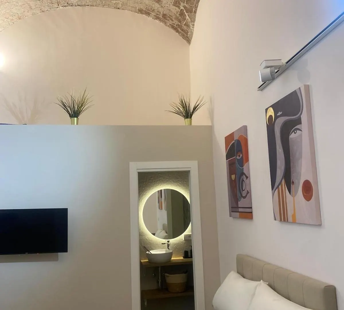 B&B Stazione Centrale contacts